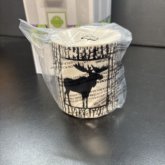 Scentsy Mini Warmer YUKON KING Wax Melt Plug In New Open Box - Picture 7 of 7